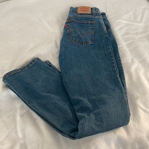 Levi’s 550 Relaxed Bootcut Jeans Size 6 Long